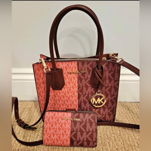 ❤️🖤Michael Kors Purse and Wallet ❤️🖤Great Condition